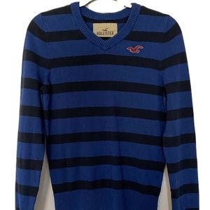 Hollister Men’s Small Blue Striped V Neck Sweater